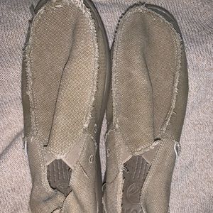 Men’s crocs shoes size 11 in good condition